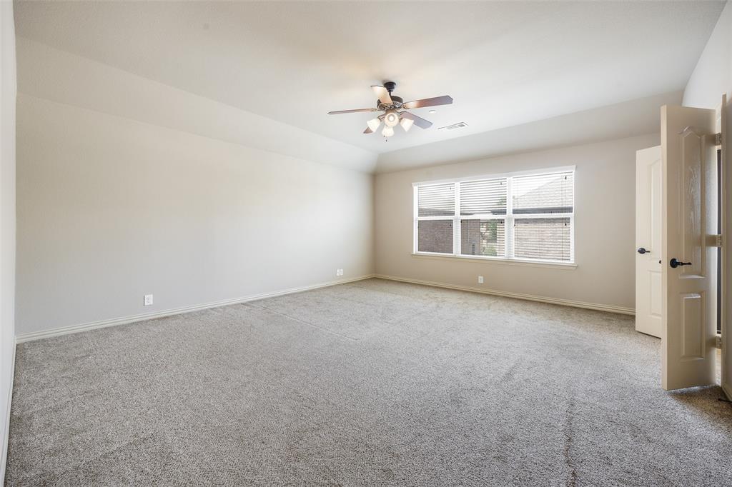 878 Caballero Drive Property Photo 10