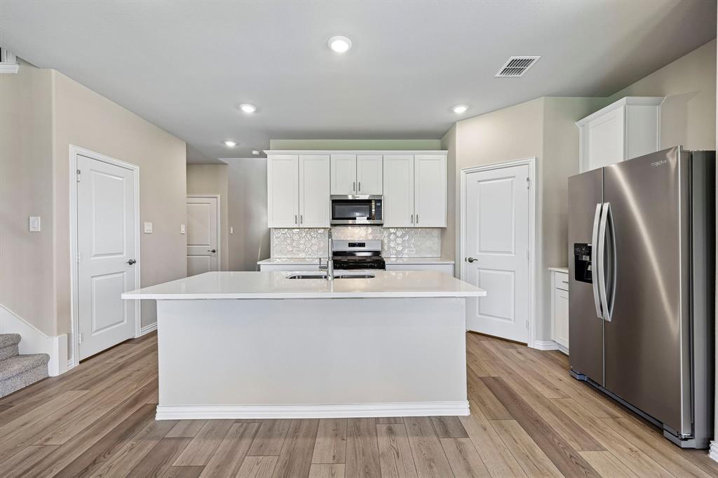 1708 Gardendale Hollow Lane Property Photo 1