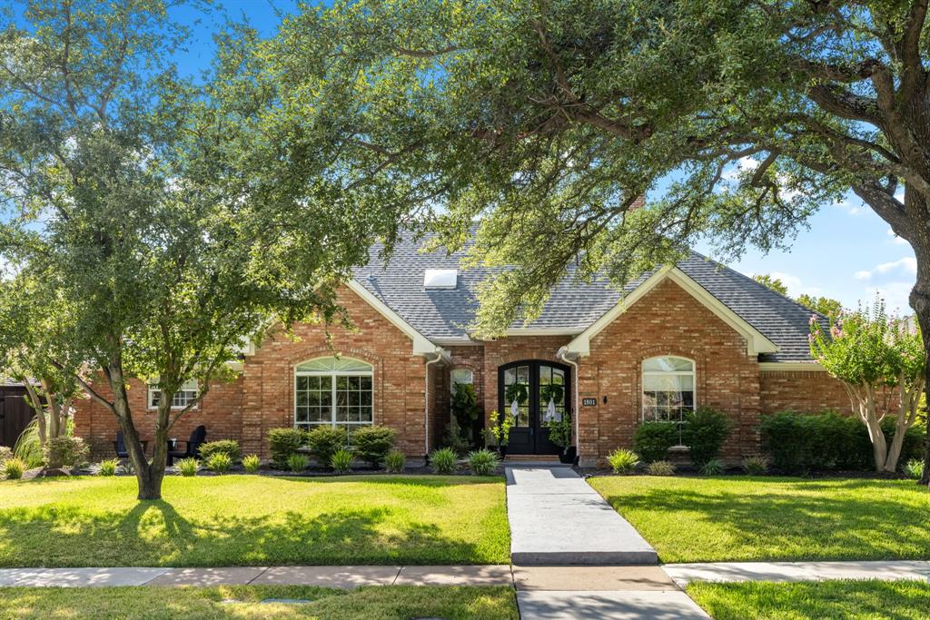 1801 Triple Crown Lane Property Photo 1