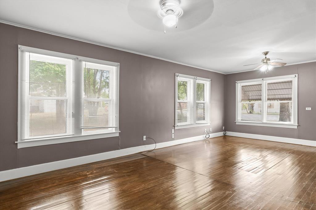 909 N Naid Street Property Photo 7