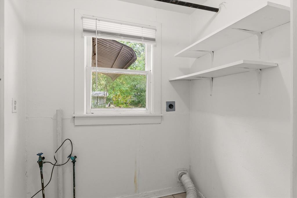909 N Naid Street Property Photo 18