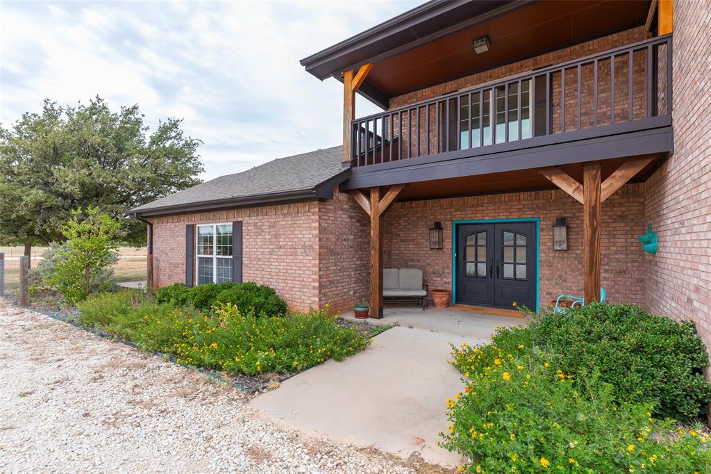 582 Clark Road Property Photo 3
