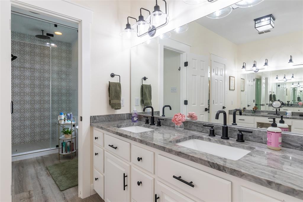 582 Clark Road Property Photo 12