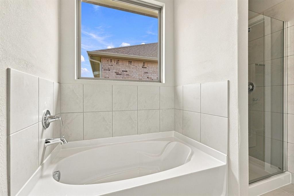 3122 Stroup Way Property Photo 9