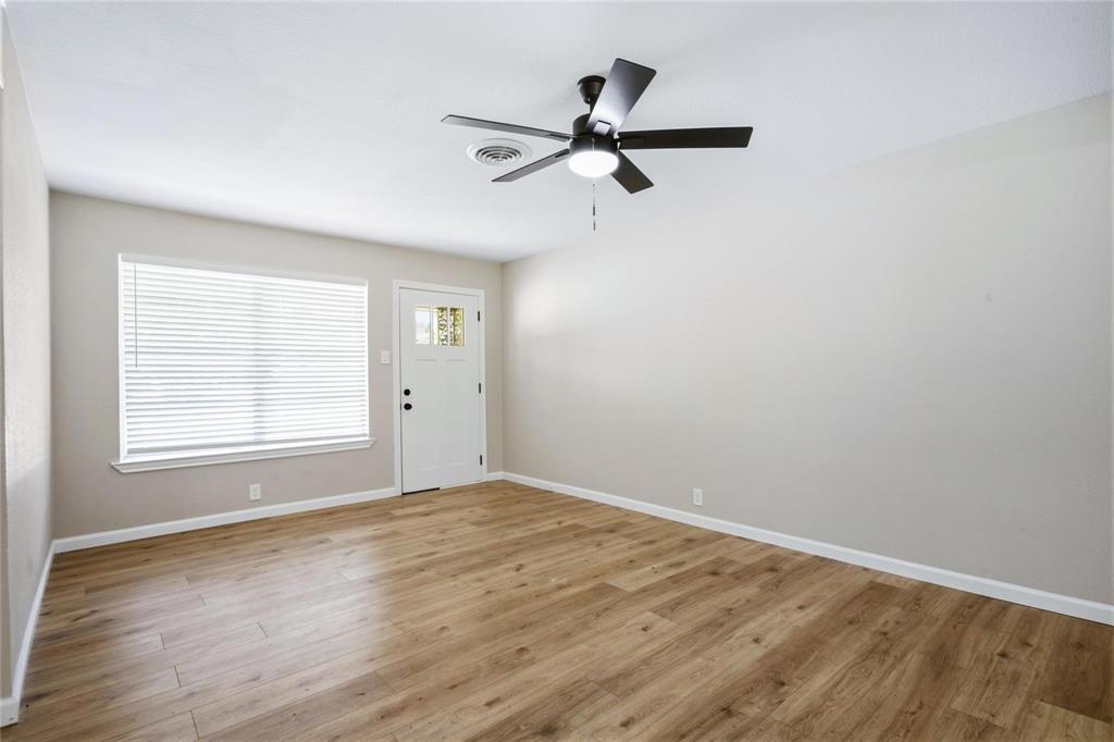 1006 N Grant Drive Property Photo 8