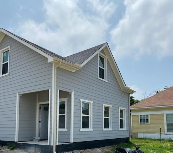 1424 Bessie Street Property Photo 1
