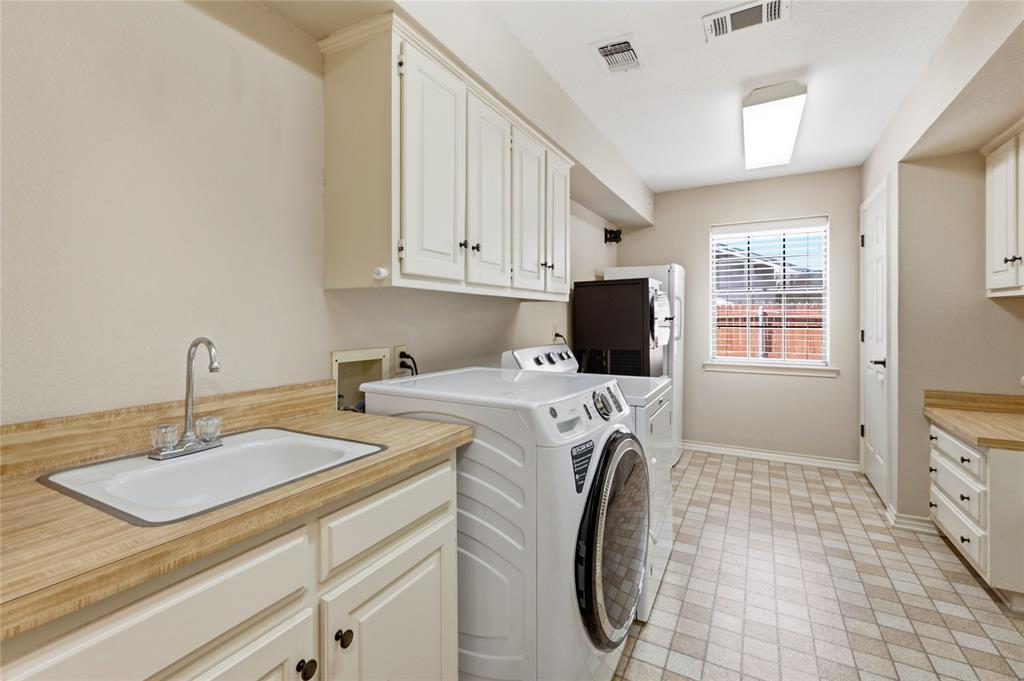 3005 Glasgow Drive Property Photo 24