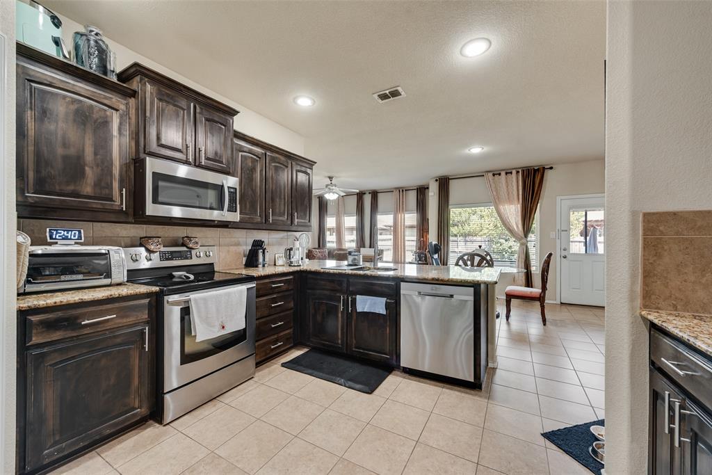 1045 Doe Meadow Drive Property Photo 10