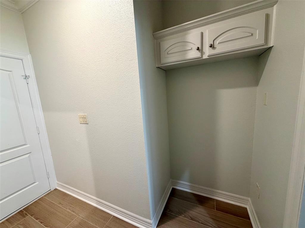 3903 Le Brooke Lane Property Photo 23