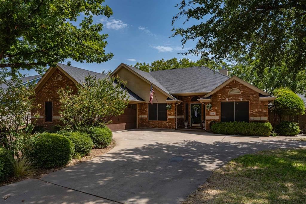 1701 Smith Drive Property Photo 1