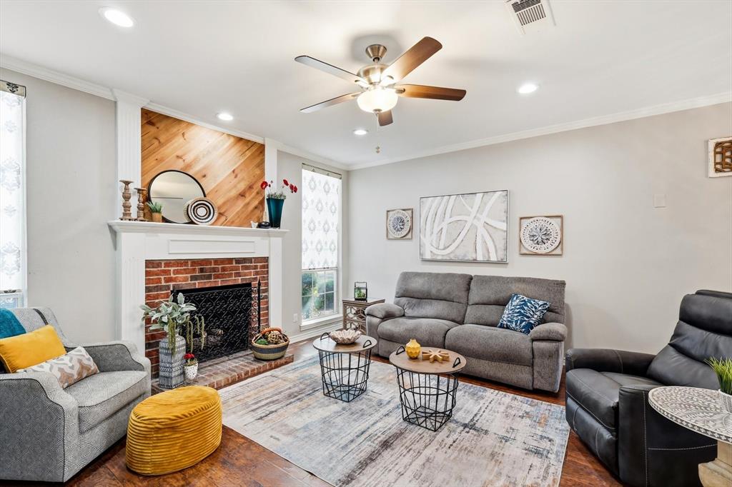 136 Cobblestone Row Property Photo 3