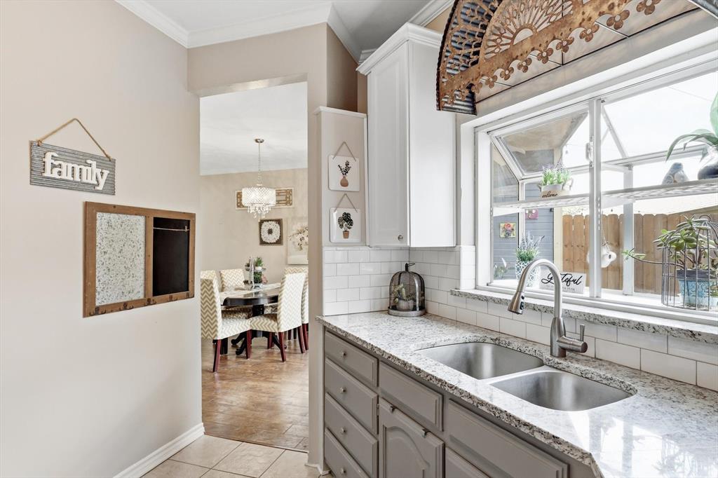 136 Cobblestone Row Property Photo 8