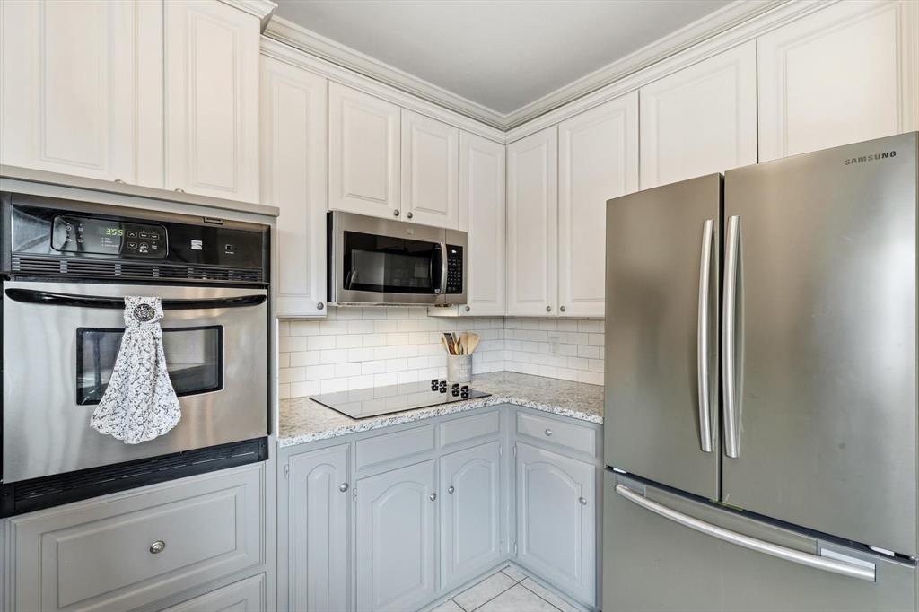 136 Cobblestone Row Property Photo 10