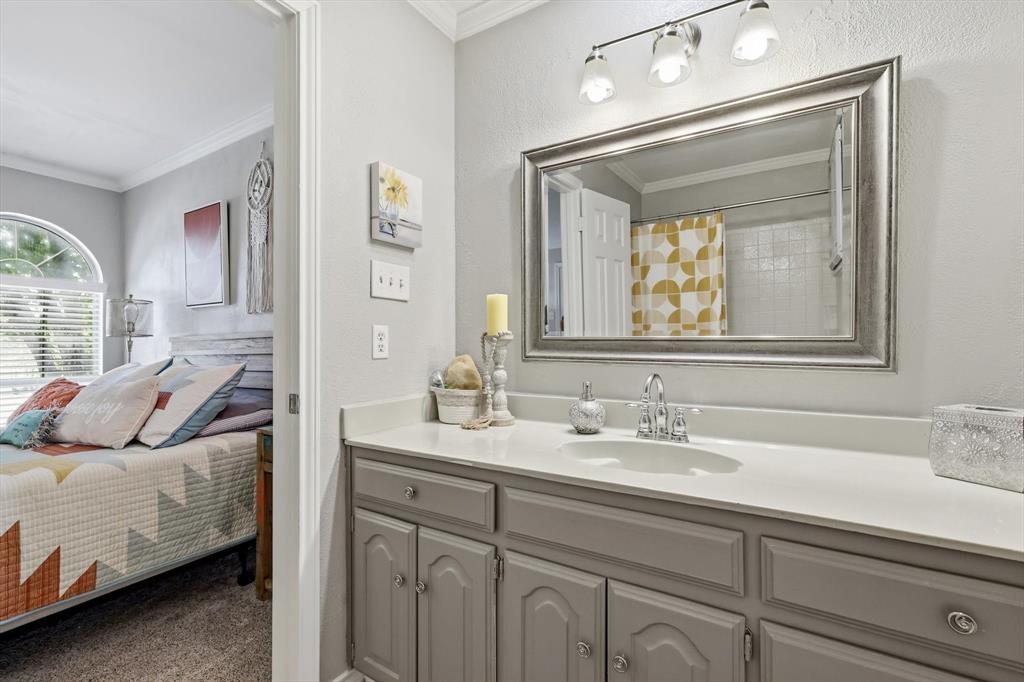 136 Cobblestone Row Property Photo 15