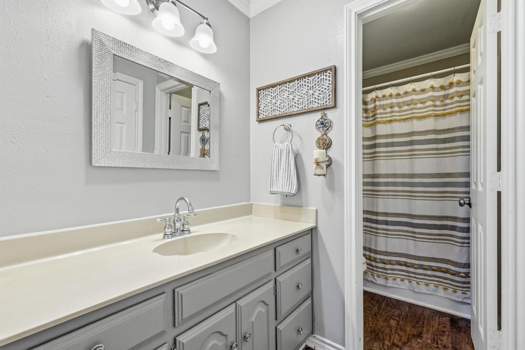 136 Cobblestone Row Property Photo 18
