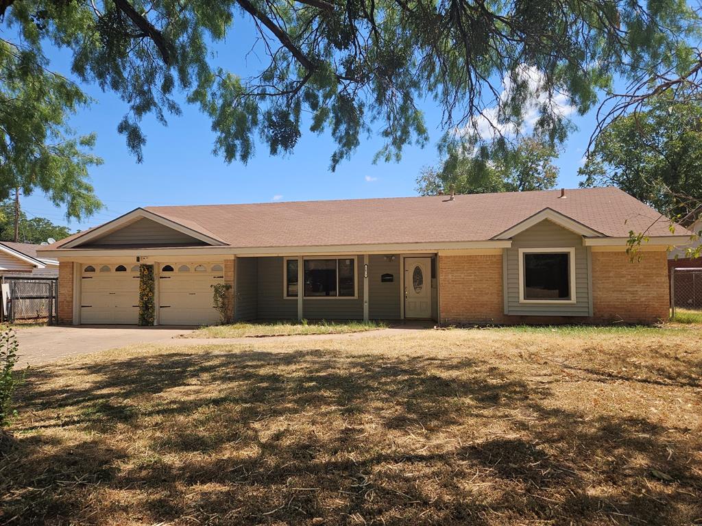 1473 Meadowbrook Drive Property Photo 1