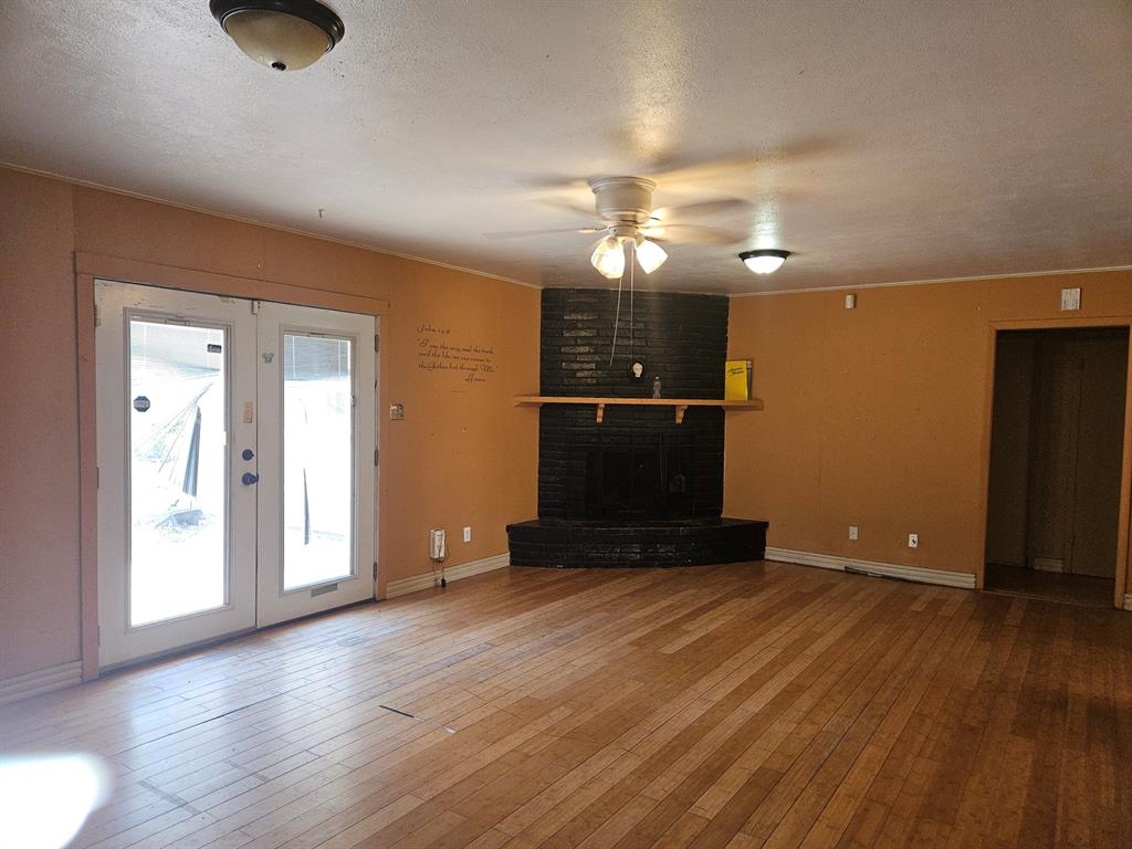 1473 Meadowbrook Drive Property Photo 4
