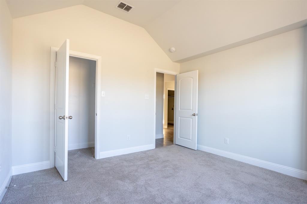 118 Sycamore Street Property Photo 7