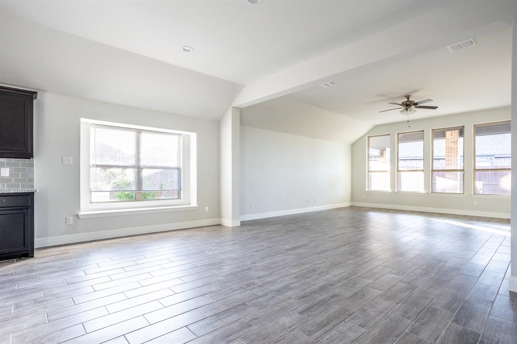 118 Sycamore Street Property Photo 12