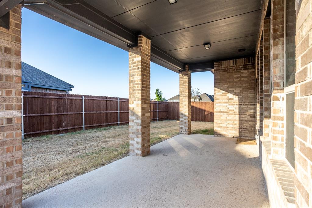 118 Sycamore Street Property Photo 33