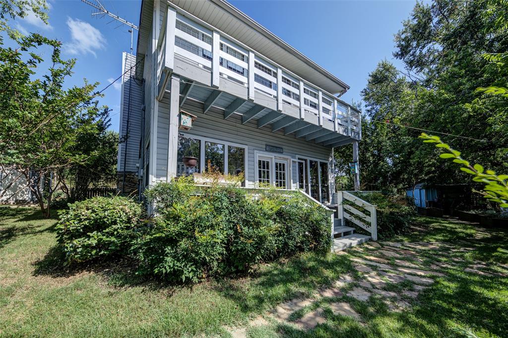 402 Aqua Way Property Photo 4