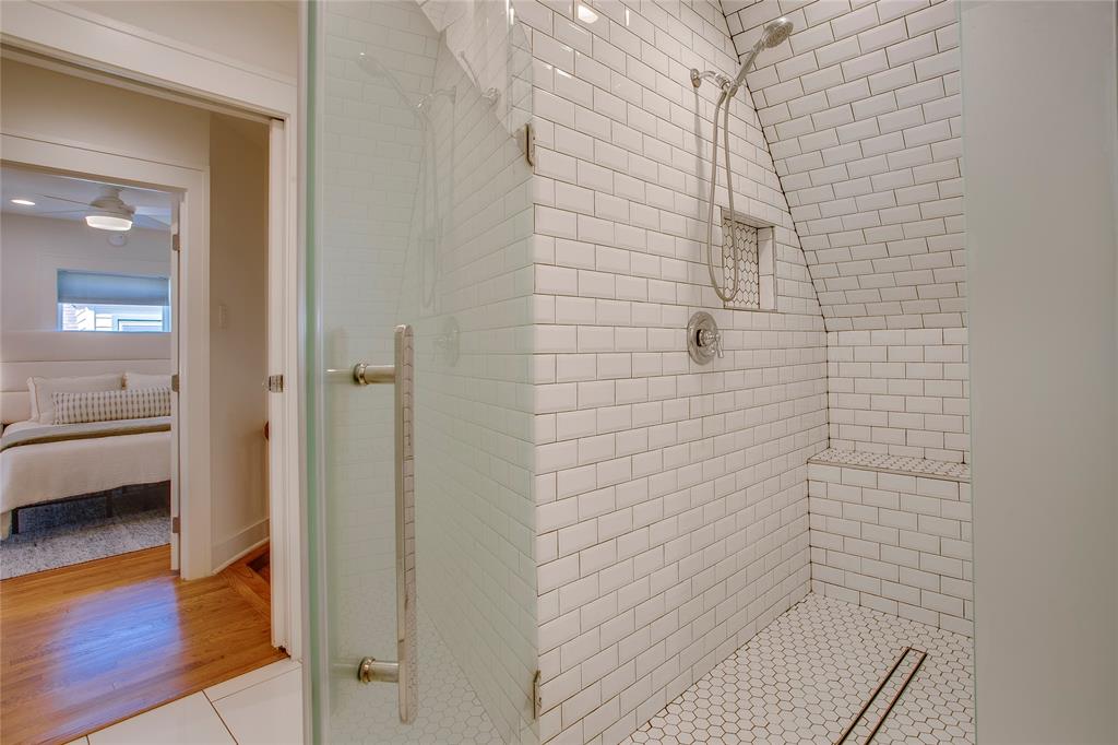 1038 N Edgefield Avenue Property Photo 32