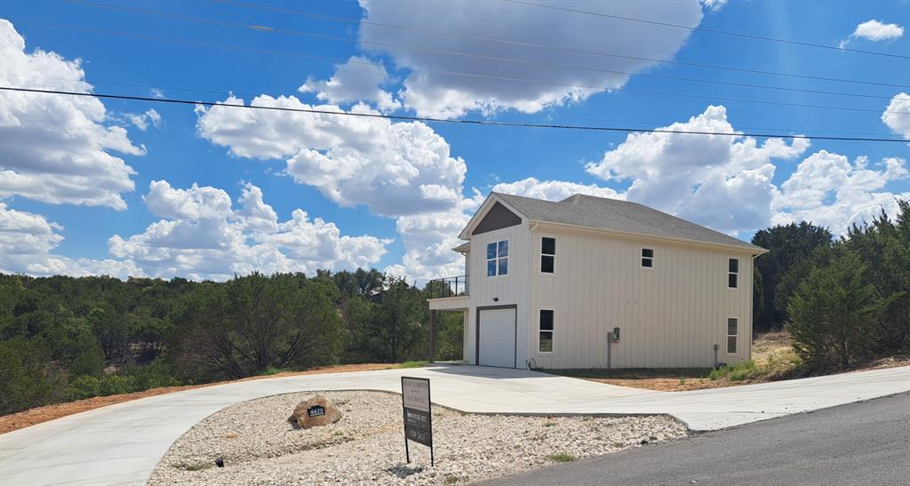 4470 Skyline Drive Property Photo 3