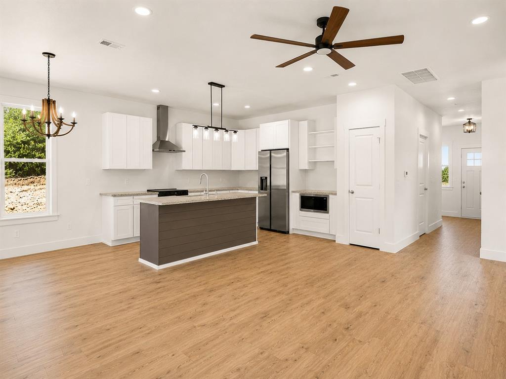 4470 Skyline Drive Property Photo 6