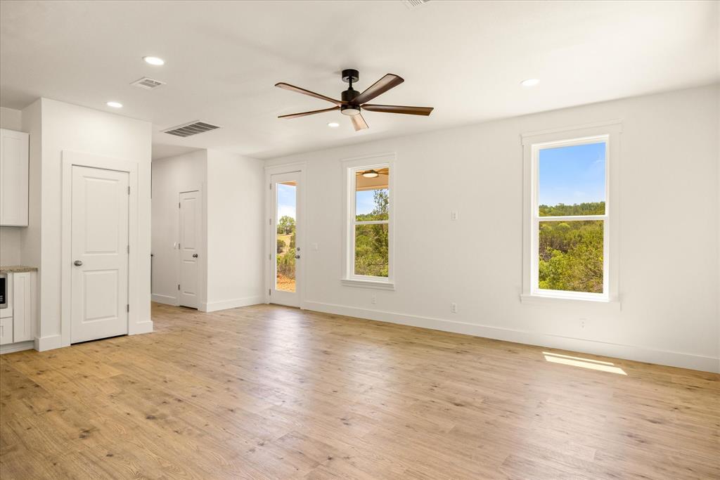 4470 Skyline Drive Property Photo 13