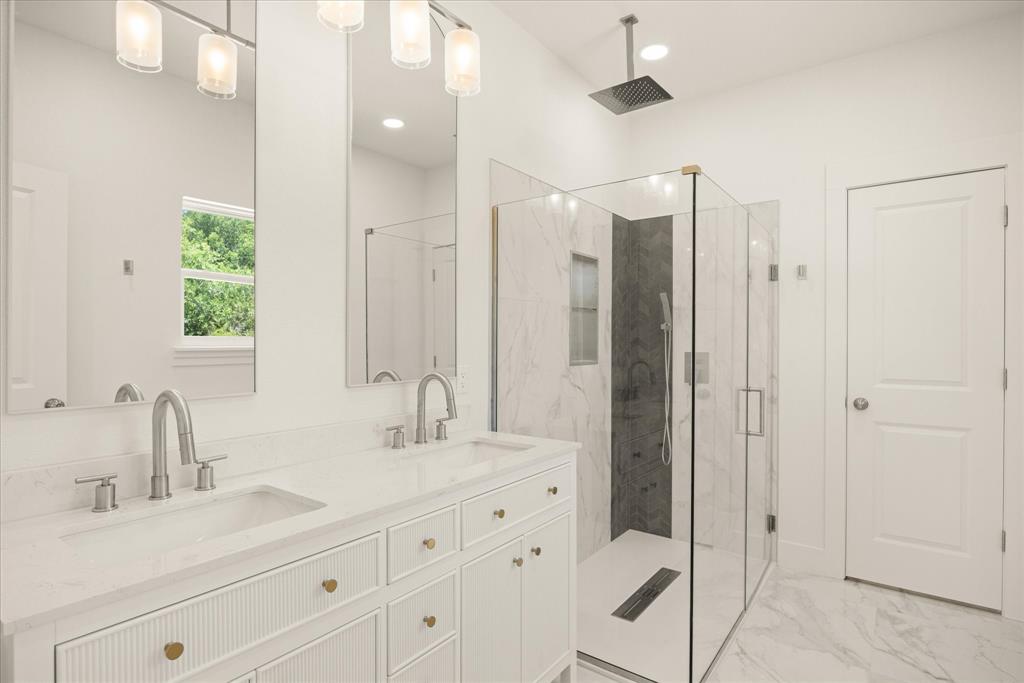 4470 Skyline Drive Property Photo 23