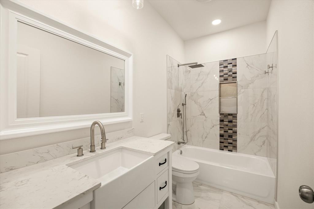 4470 Skyline Drive Property Photo 27