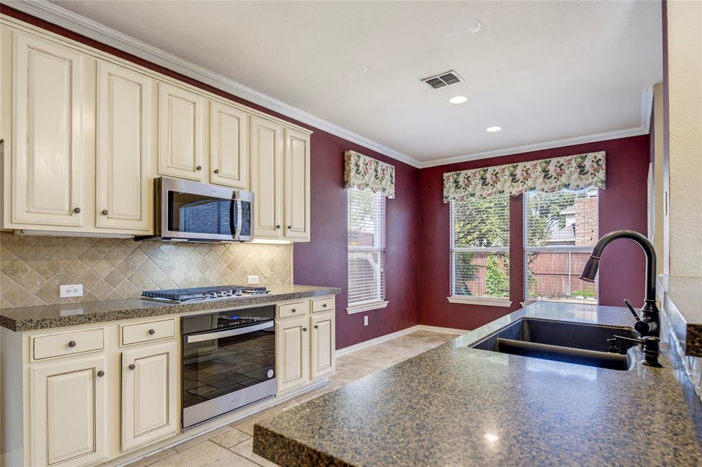 630 Waterview Drive Property Photo 10