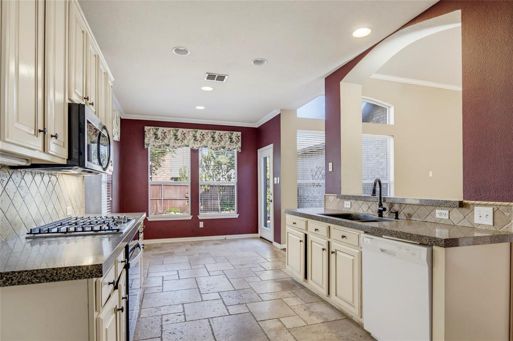 630 Waterview Drive Property Photo 11