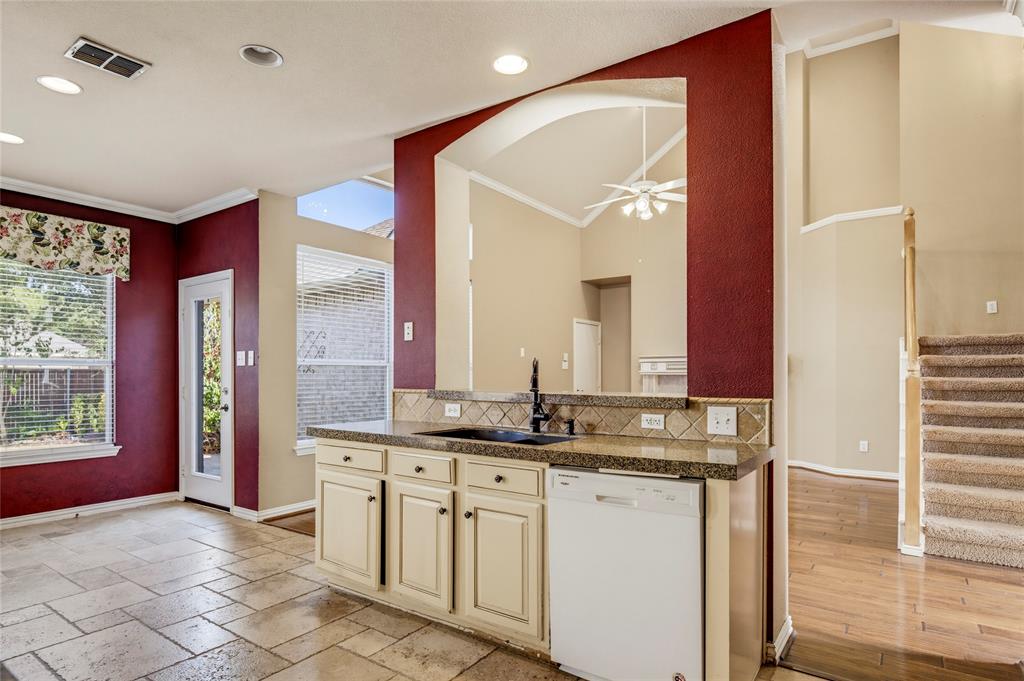 630 Waterview Drive Property Photo 12