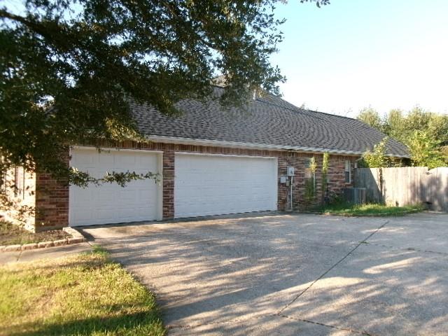 2425 Churchill Drive Property Photo 3
