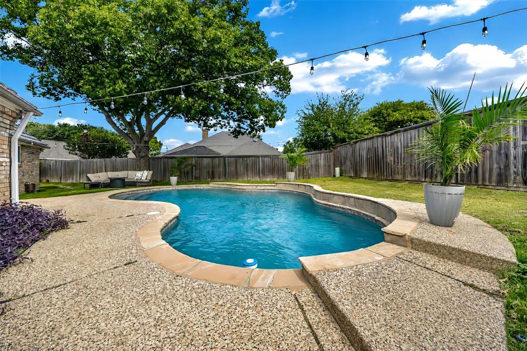 504 Quail Cove Court Property Photo 9