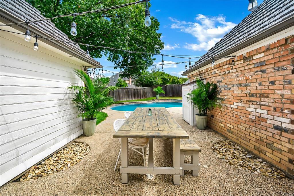 504 Quail Cove Court Property Photo 12