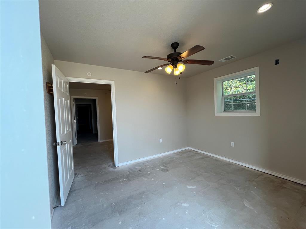 4210 Rhea Property Photo 3