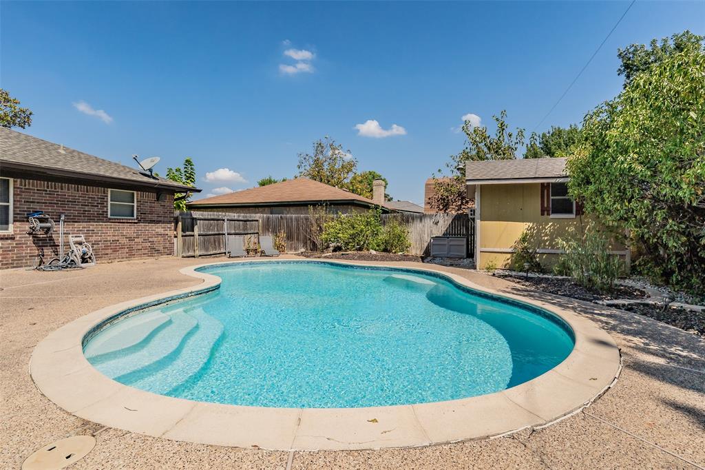 5500 Meadow Oak Street Property Photo 31