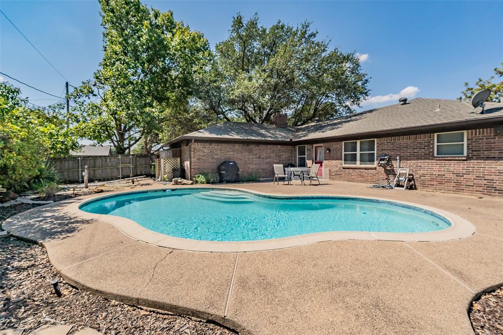 5500 Meadow Oak Street Property Photo 34