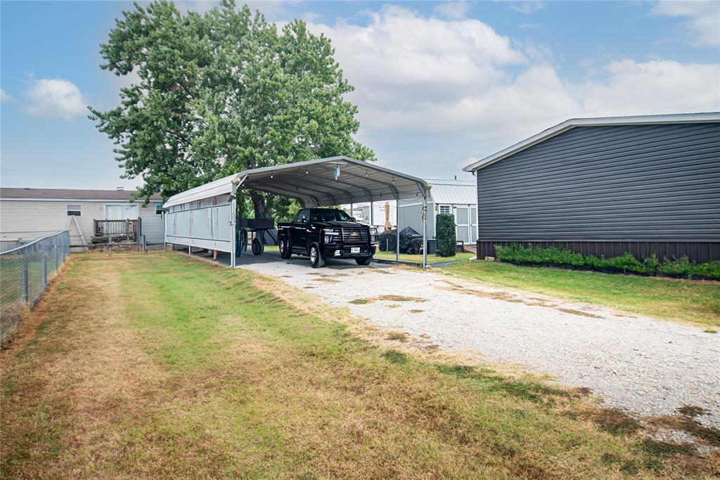 540 Waterfront Property Photo 4