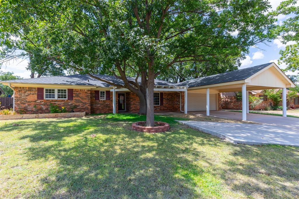 2234 Brentwood Drive Property Photo 1