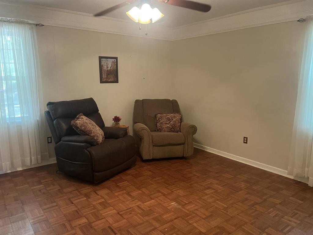 705 4th Property Photo 19