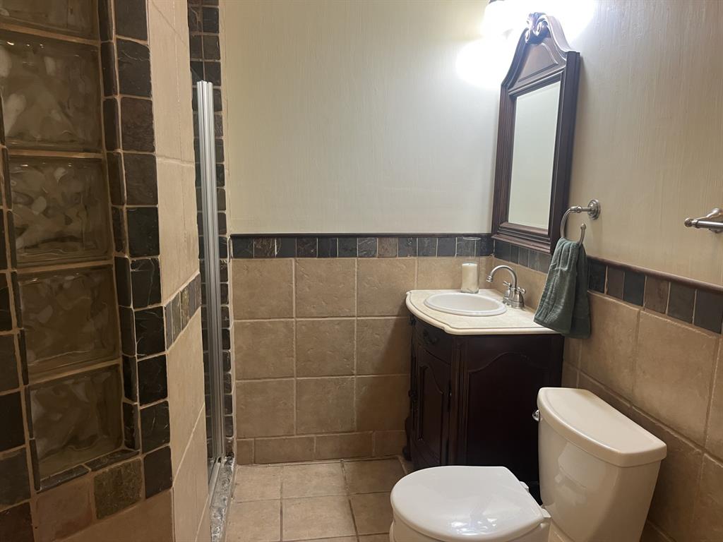 705 4th Property Photo 21