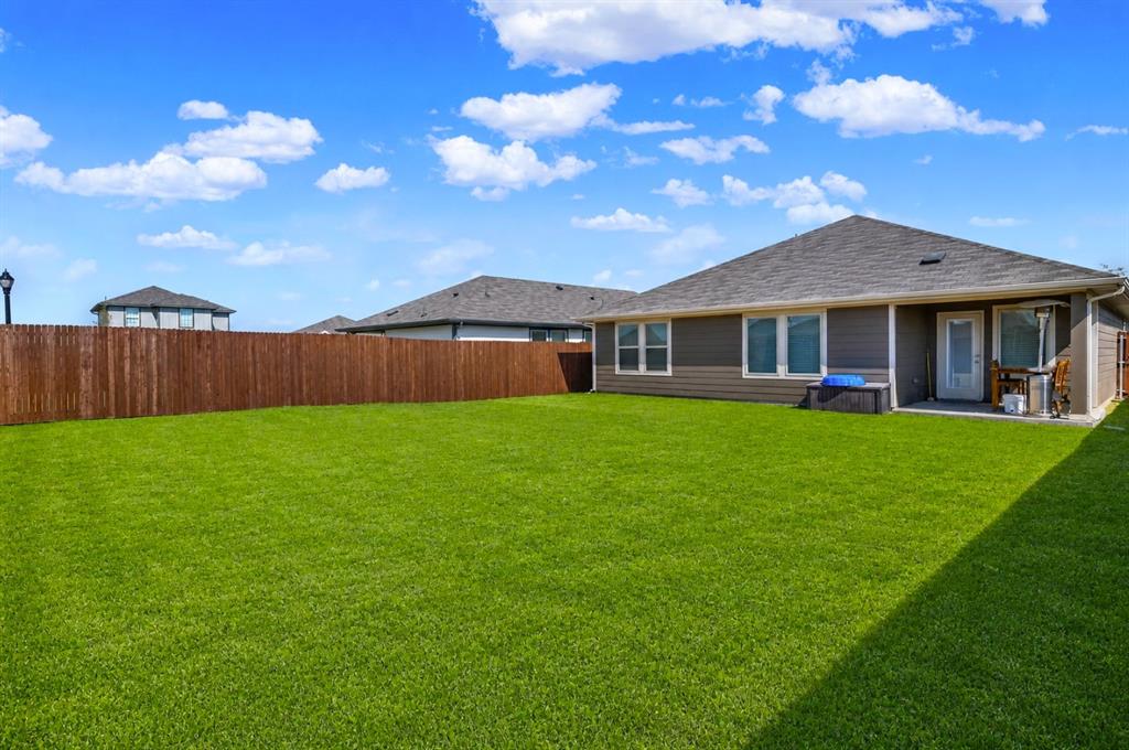 402 Branch Canyon Way Property Photo 26