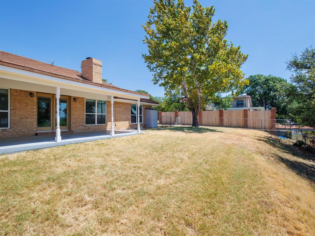 1301 Hillcrest Street Property Photo 7