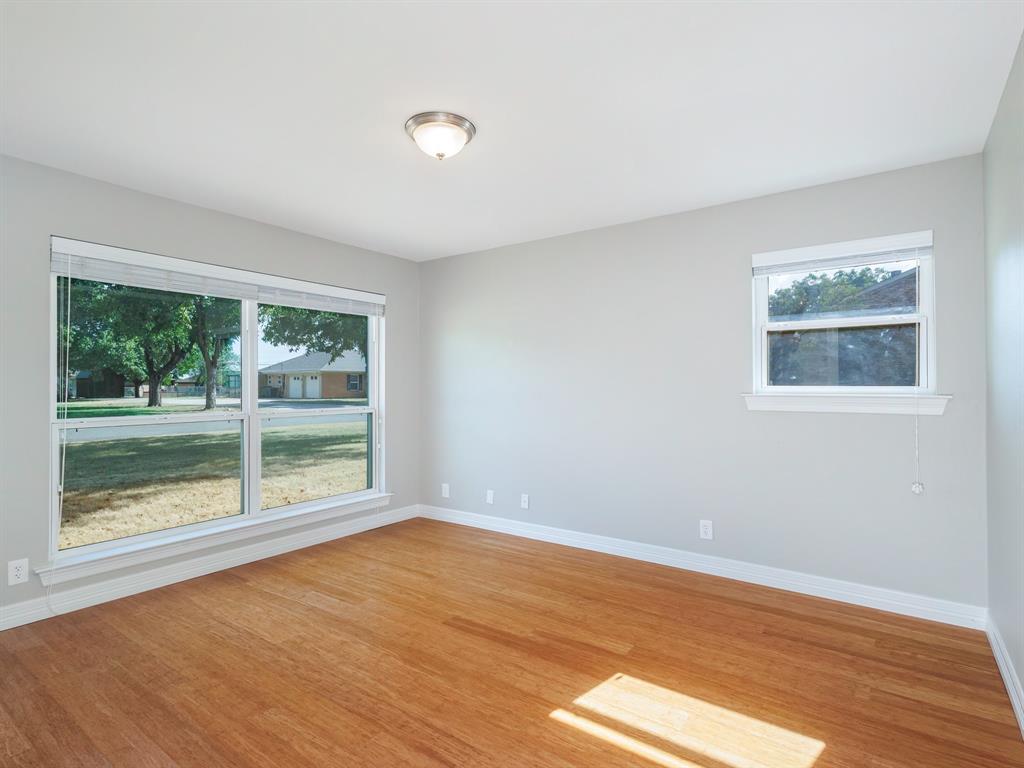 1301 Hillcrest Street Property Photo 23