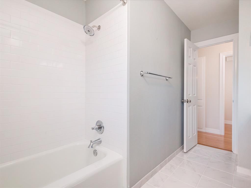 1301 Hillcrest Street Property Photo 30