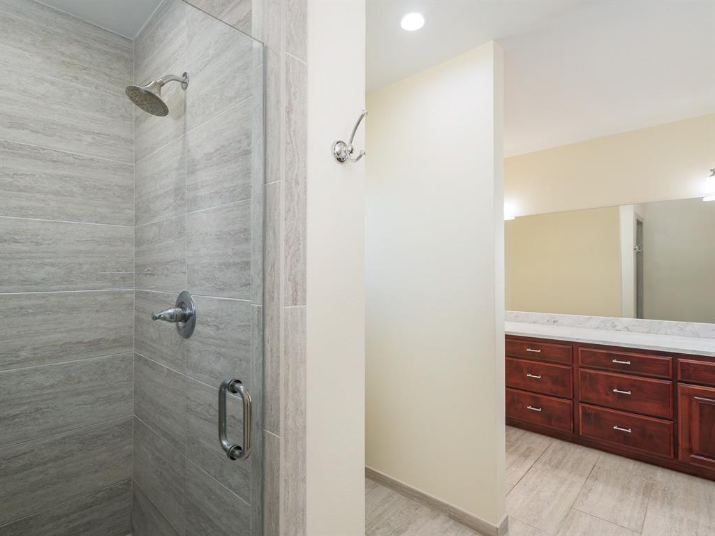 1301 Hillcrest Street Property Photo 34