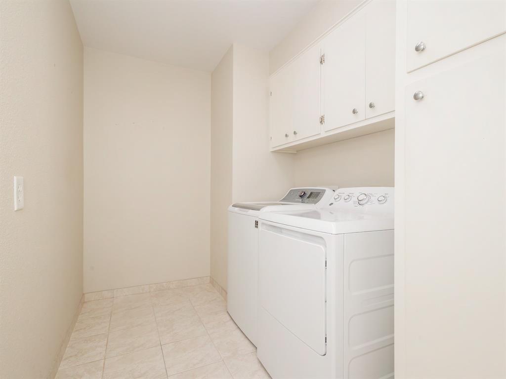 1301 Hillcrest Street Property Photo 35